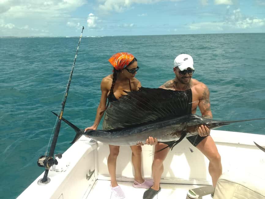 4 hour deep sea fishing experience from punta cana - Group size: small groups may help, but shared turns are real