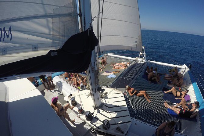 Catamaran Day Trip, Snorkeling & Sailing Excursion - The buffet lunch and open bar: when the timing hits right