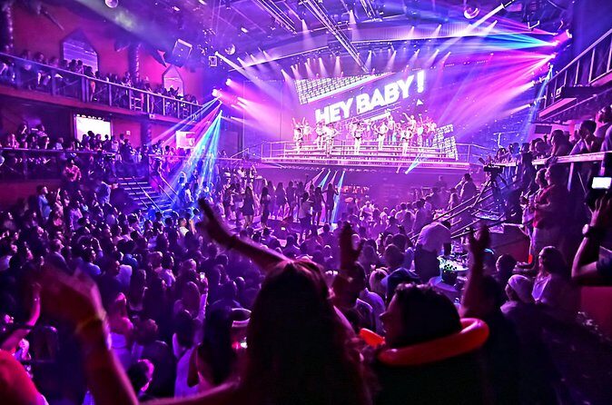 Coco Bongo Premium Open Bar - Who This Party Ticket Is Best For