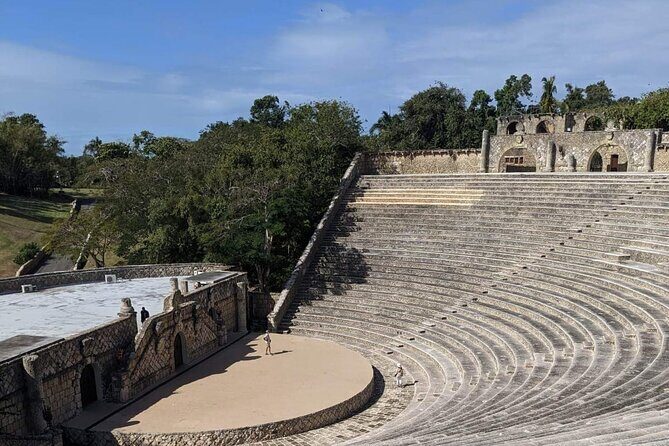 Cultural Day Altos de Chavón - Higuey experiences - Chocolate and coffee with a local family: the best kind of souvenir