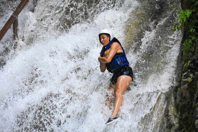 Damajagua Waterfalls Private Tour with Lunch - Quick hits