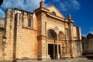 Day Trip to Santo Domingo from Punta Cana - Los Tres Ojos National Park: Taino caves and a lake stop
