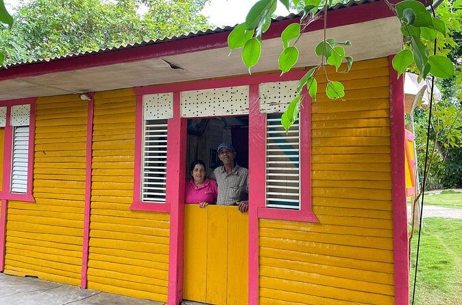 Discover Dominican life - Lunch, coffee, and drinks: what you’re actually buying for $115