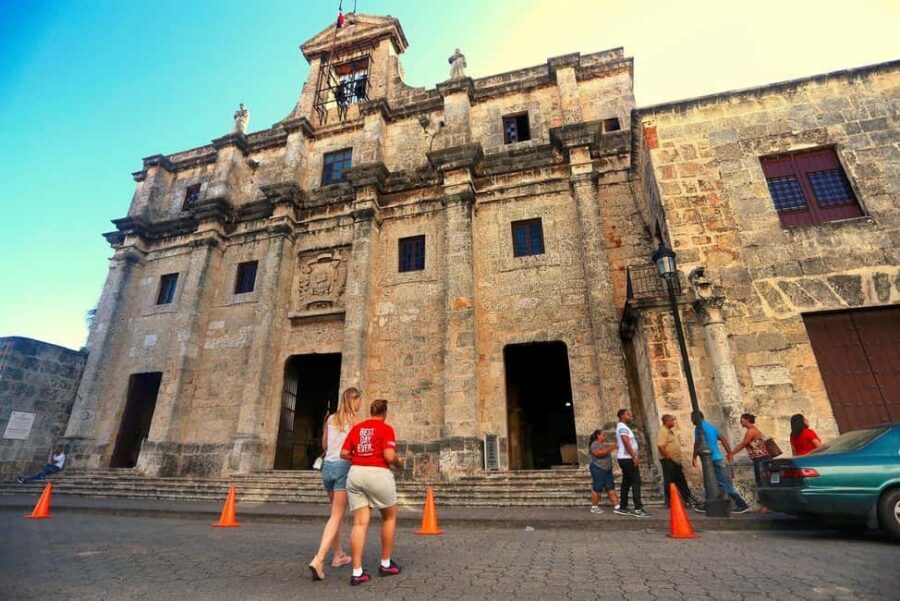 Discover Santo Domingo: Colonial History, Monuments & Lunch - Key things to know before you go