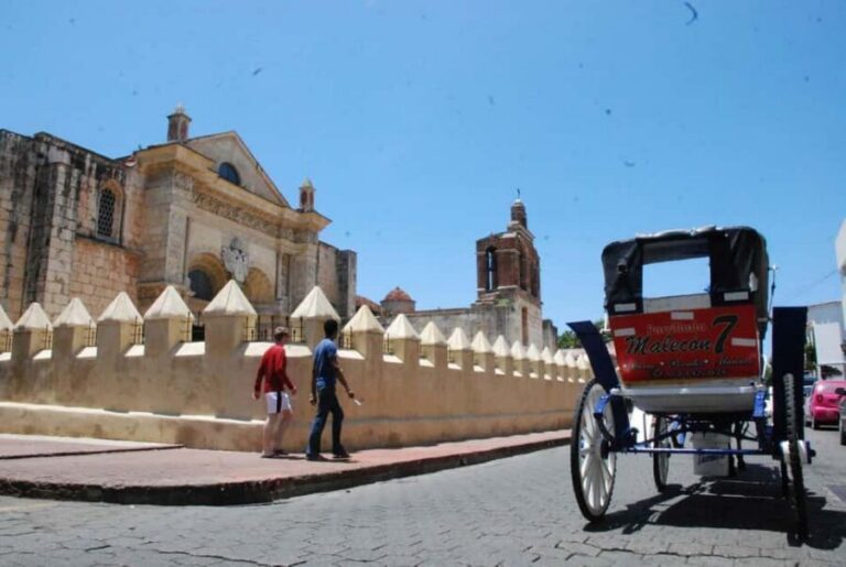 Discover Santo Domingo: Colonial History, Monuments & Lunch - Price and logistics: where the value really comes from