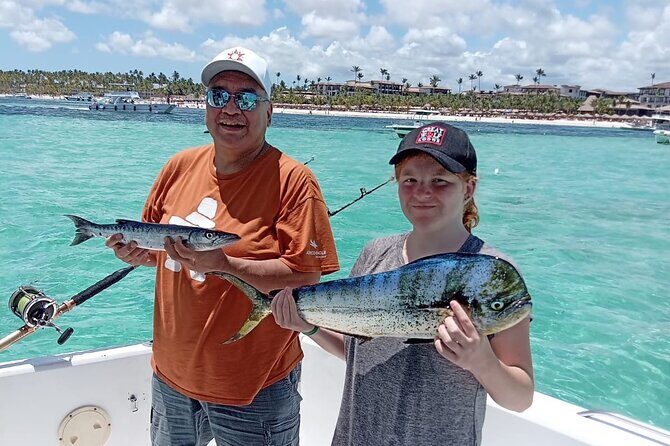 Fishing Adventure Punta Cana – Full Experience Professional - Fishing Gear + Real Coaching for First-Time Anglers