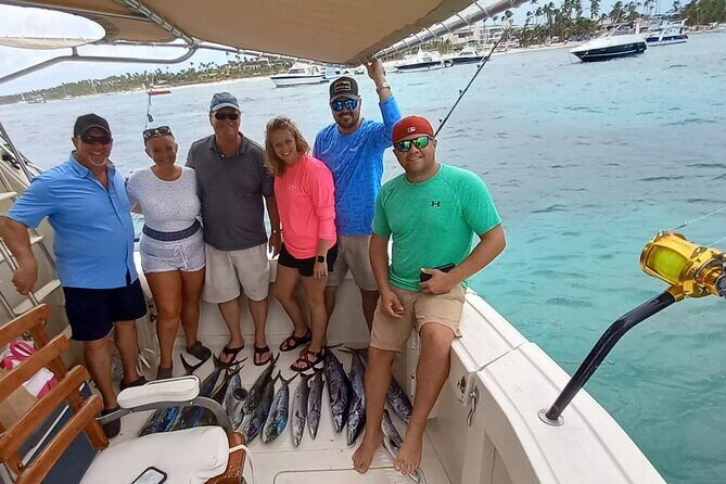 FISHING PRO CHARTERS - Boat Excursion – Mar-Quesa - Fishing Mode: Trolling, Heavy Tackle, and What You’re Actually Aiming For
