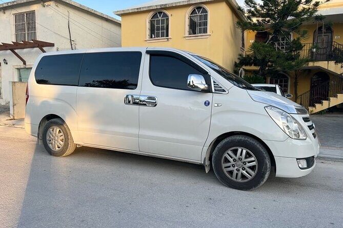 From Punta Cana Private Airport (PUJ) Shuttle To Hotel - Finding Your Driver in the Arrivals Area at PUJ