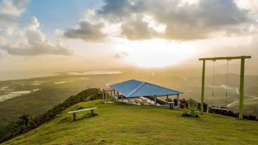 From Punta Cana: Redonda Mountain & Emerald Coast Tour - The 4x4 climb to Montaña Redonda: swing, viewpoints, and photos