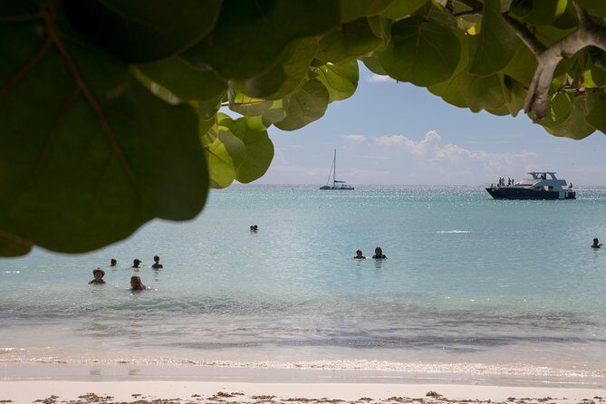 From Punta Cana: Saona Island & Altos de Chavon Day Trip with Lunch and Open Bar - Safety and organization: plan for the best, protect yourself for the worst
