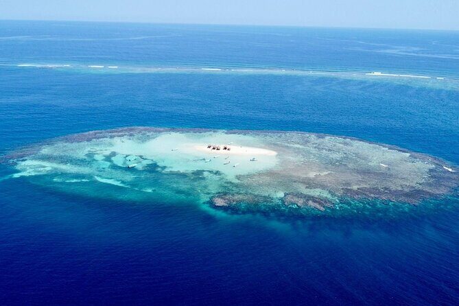 Full-Day Tour to Punta Rucia and Cayo Arena with Snorkeling - The morning rides: pickup, countryside views, and getting to the water