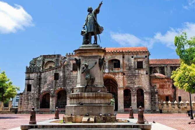 Full day tour to Santo Domingo from Punta Cana - Zona Colonial: walking through the oldest European settlement nucleus