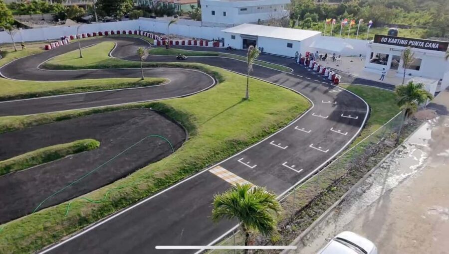 GO-KARTS: PUNTA CANA - The 2-hour race format: pickup, briefing, qualifying, final