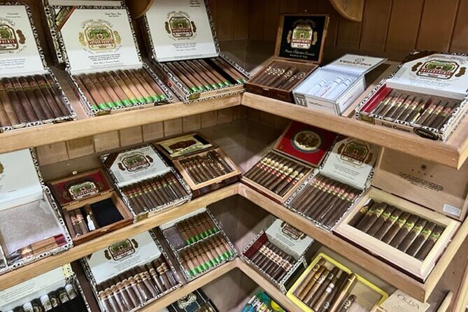 Guided Shopping Tour to Bella Mare Store (Cigars, Chocolate, Rum and Souvenirs) - Cigar Museum stop: what you’ll learn and what to double-check