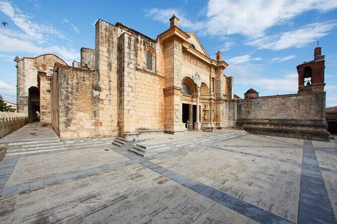 Historical Tour of Santo Domingo and 3 eyes Caves with Lunch - Value for $94: where your money goes in 5.5 hours