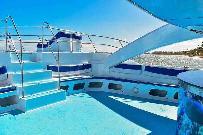 Infinity Hip Hop Boat Party in Punta Cana - Bibijagua Beach Welcome: Where the Party Starts Before the Water