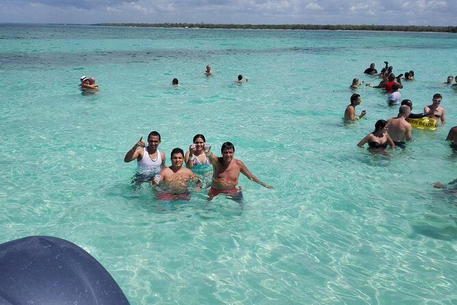 Isla Saona El Paraiso del Caribe - The speedboat ride and the natural pool stop (where the day starts)