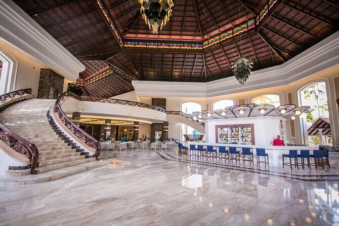 Majestic Mirage - Round Trip Shuttle - Punta Cana Airport - Mobile ticket and meeting details: how to avoid pickup stress