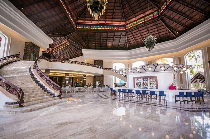 Majestic Mirage - Round Trip Shuttle - Punta Cana Airport - When it’s great for you (and when you might adjust)