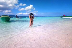 Paradise Island & Mangroves Tour - Playa Ensenada to the sandbar: the speedboat setup