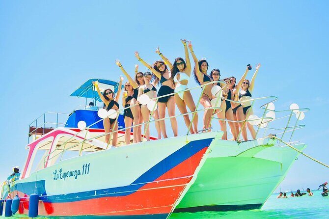 Private Catamaran wonderful Snorqueling slide & entartaiment team - Snorkeling stop: equipment is included, so your focus stays on the sea