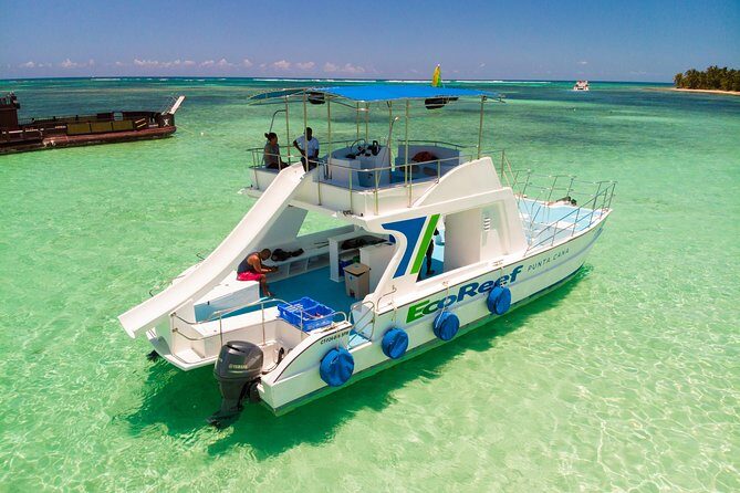Private Snorkeling in Punta Cana - A private catamaran snorkeling day in Punta Cana that feels like your own plan