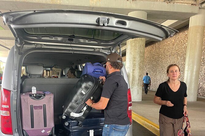 Private Transfer from Punta Cana Airport to Hotels - Drop-Off at the Hotel: Why the Reception Matters