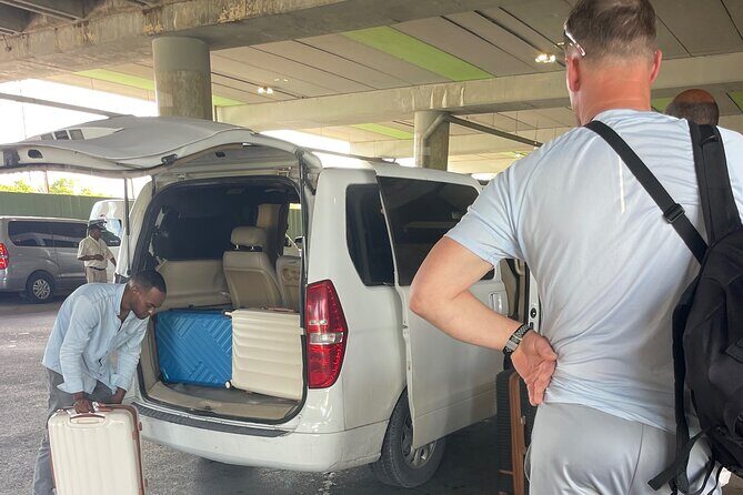 Private Transfer from Punta Cana Airport to Hotels - The Ride to Your Hotel: AC, Water, and Staying Comfortable