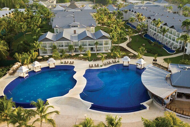 Private Transfer Punta Cana Airport to/from Dreams La Romana - The Drive to La Romana Hotels: Why “No Unwanted Stops” Matters