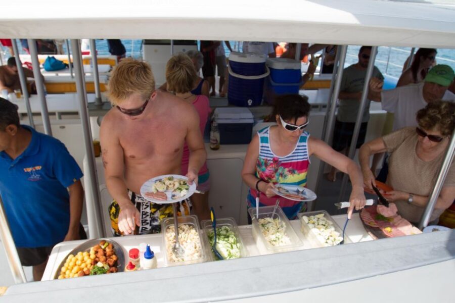 Puerto Plata: Catamaran Snorkeling Trip w/ Buffet & Open Bar - Stop Two: A Different Snorkel Spot to Keep Things Interesting