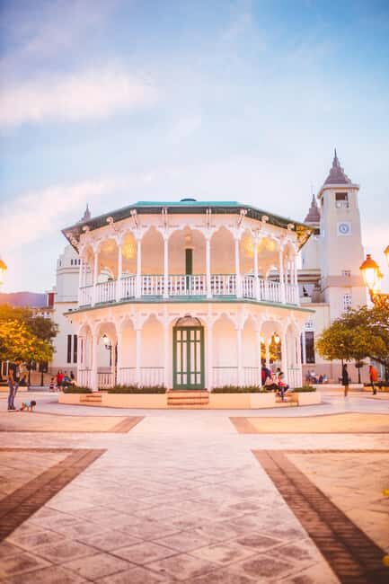 Puerto Plata: City Tour, Mountain and Lunch - Puerto Plata from street level to mountain viewpoints in one smooth loop