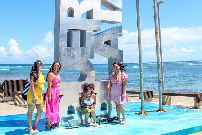 Puerto Plata VIP: The Exclusive E&J City Tour - Umbrella Street and Pink Alley: Colorful Stops for Photos and Quick Shopping