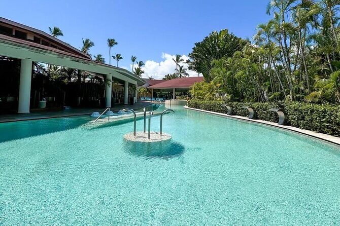 Punta Cana: Airport Transfer to Hotel In RD / Fast & Safe - Getting to Your Punta Cana Hotel (and Beyond) Without the Headaches