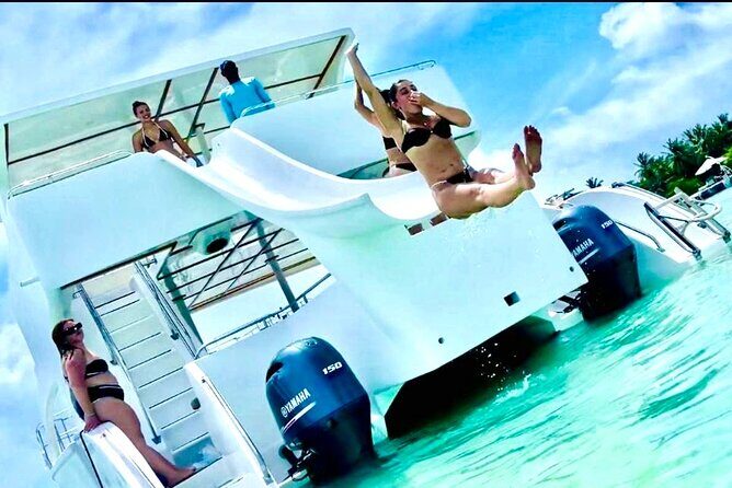 Punta Cana Booze Cruise, Snorkeling, Bar Entertainment Open Bar - Dolphin Island Pass: Spot Dolphins From the Boat