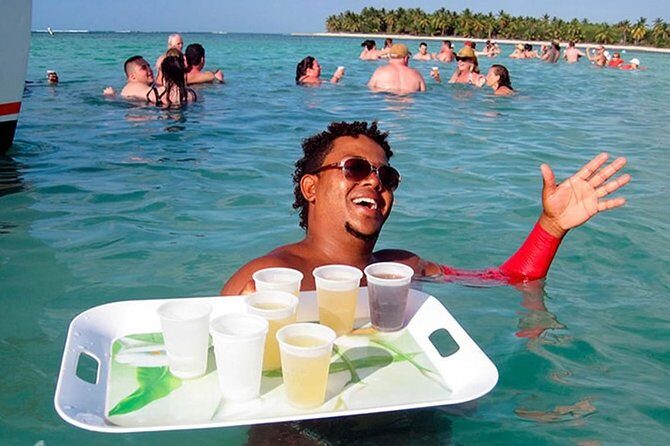Punta Cana Booze Cruise with Snorkeling, Natural Pool & Open Bar - Reef snorkeling at Bavaro: what you’ll see and how to make it enjoyable