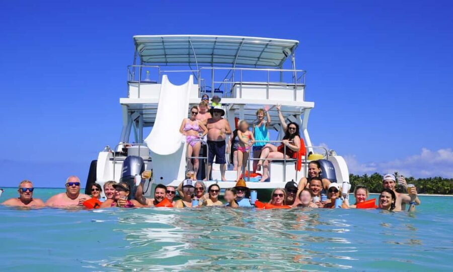 Punta Cana: Catamaran Tour with Reef Snorkeling and Open Bar - Why This Punta Cana Catamaran Tour Feels Right for Families