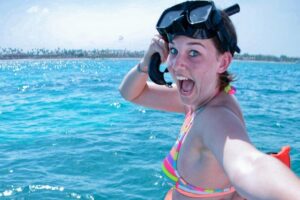 Punta Cana Combo Tour: Snorkeling, Catamaran Cruise & Parasailing - Natural pool break and the floating bar vibe