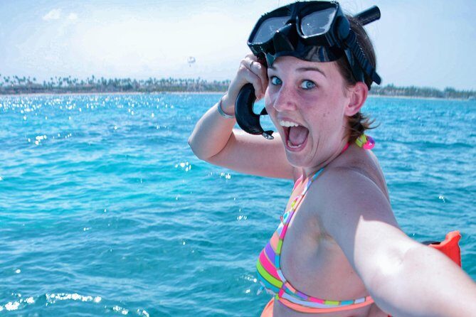 Punta Cana Combo Tour: Snorkeling, Catamaran Cruise & Parasailing - Natural pool break and the floating bar vibe
