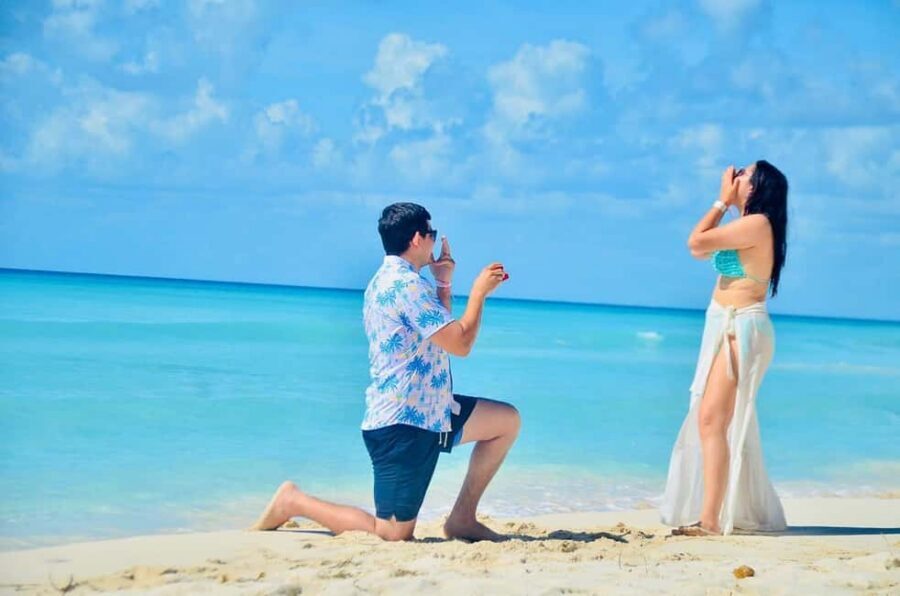 Punta cana: Island Escape to Saona • catamaran & Beach lunch - Saona Island, Natural Pool, and a Catamaran Back to Bayahibe