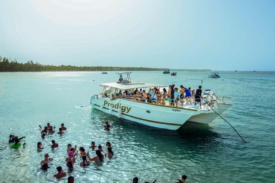 Punta Cana Party Boat (Adults only) - Open bar reality check: national drinks, included cocktails, and what not to expect