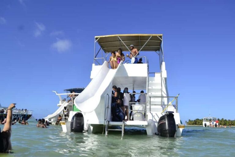 Punta Cana Party boat (Only Adult) - Pickup and getting to the marina fast (about 20 minutes)
