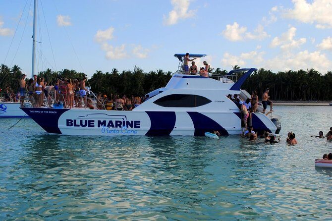 Punta Cana Party Boat Snorkeling with Music DJ and Open Bar - Dolphin panoramas and a second reef at Coral Arrecife