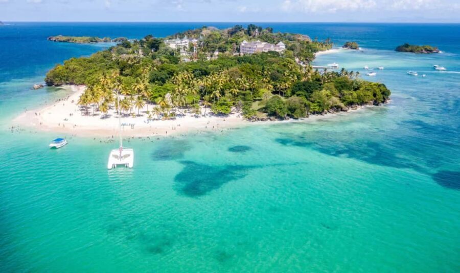 Punta Cana: Samaná Cayo Levantado & El Limón Waterfall Tour - Key highlights at a glance