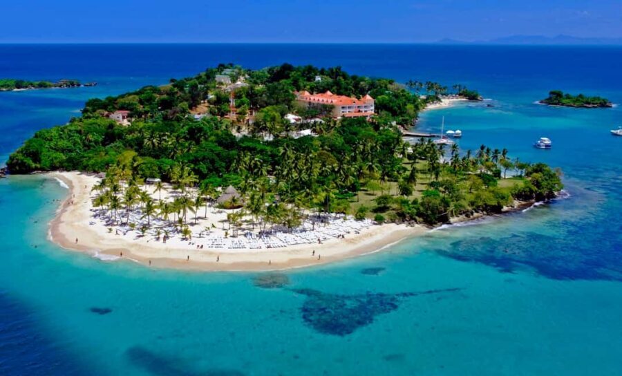 Punta Cana: Samaná Whale Watching, Bacardi & Limon Falls - The Traditional Dominican Lunch (and Why Timing Can Feel Tight)