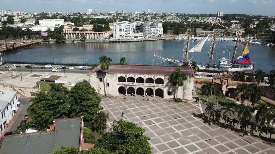 Punta Cana: Santo Domingo Day Trip with Tickets and Lunch - Who should book this tour, and who should skip it