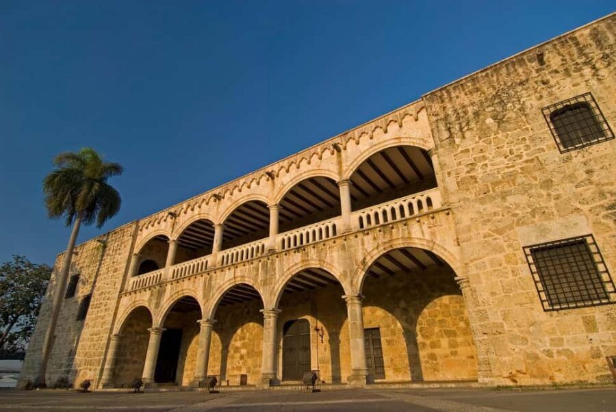 Punta Cana: Santo Domingo Day Trip with Tickets and Lunch - Santo Domingo monuments: the Cathedral, Alcázar de Colón, and the Pantheon