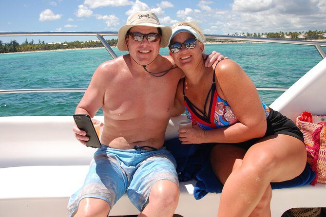 Punta Cana Snorkeling Cruise and Dune buggy Combo Adventure - Bavaro Natural Pool and the floating bar: the “how was your day?” finish