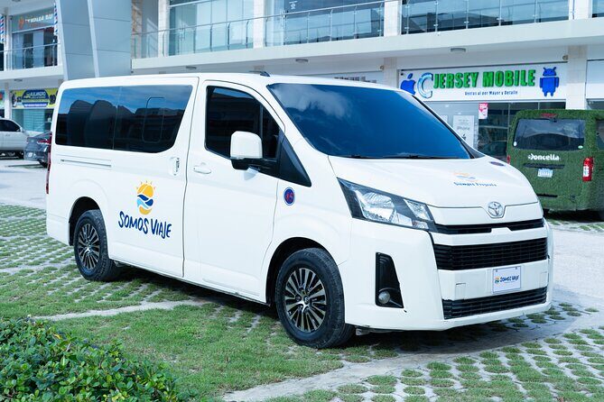 Round Trip Top-Rated Punta Cana Airport Transfer to your Hotel - Comfort Extras: Mamajuana, Refreshments, and Free Wi‑Fi