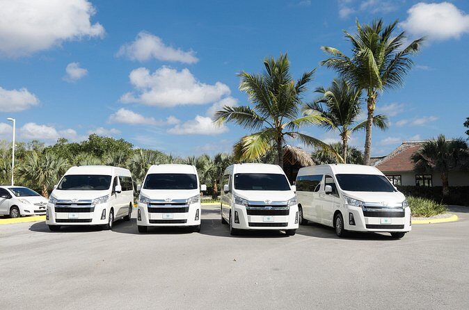 Roundtrip transportation from Punta Cana airport to Uvero alto - Time planning: when to leave your hotel for the airport