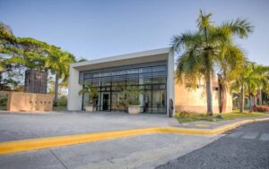 San Pedro De Macoris: Ron Barcerló Rum Factory Tour - The production tour flow: from fermentation logic to real aging